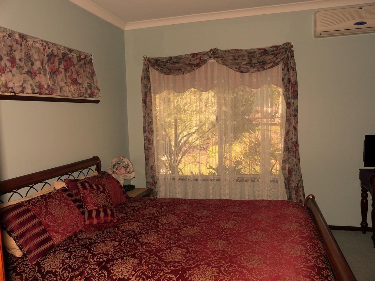 Country Charm Retreat B&B Donnybrook Exterior photo