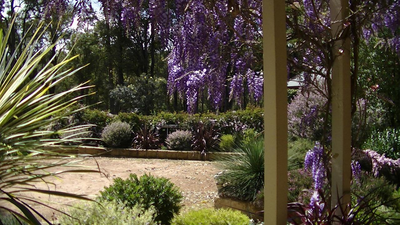 Country Charm Retreat B&B Donnybrook Exterior photo